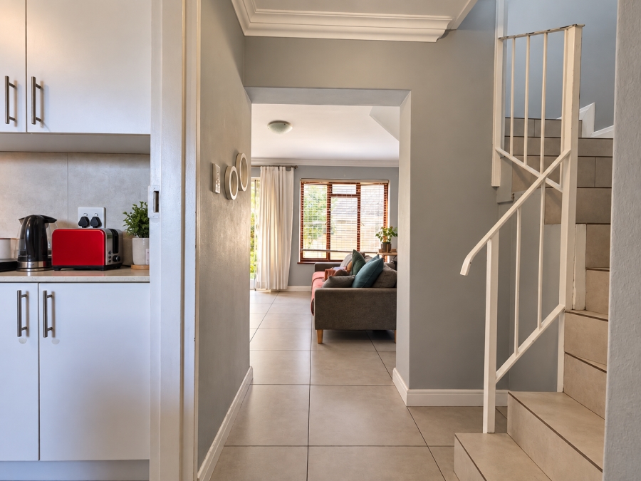3 Bedroom Property for Sale in Wynberg Western Cape